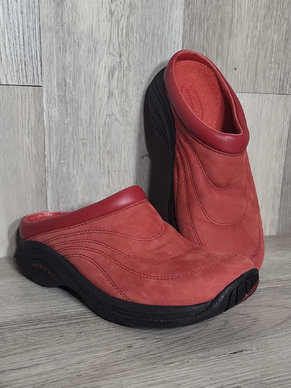 Merrell Jungle Quilted Slide Shoes Mules Womens 7 Comfort Slip On Red Cushioned